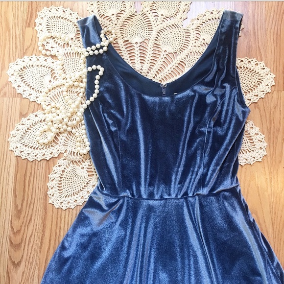 Modcloth Dresses & Skirts - ✨Fervour Blue Velvet Dress✨